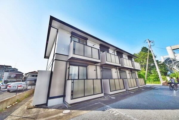 外観(陽当りの良い東南向きです)