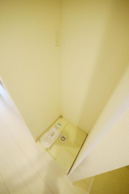 物件内観写真5　(室内洗濯機置場)