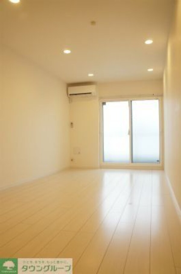 リビング・居室(ゆったり9.6帖のお部屋です)