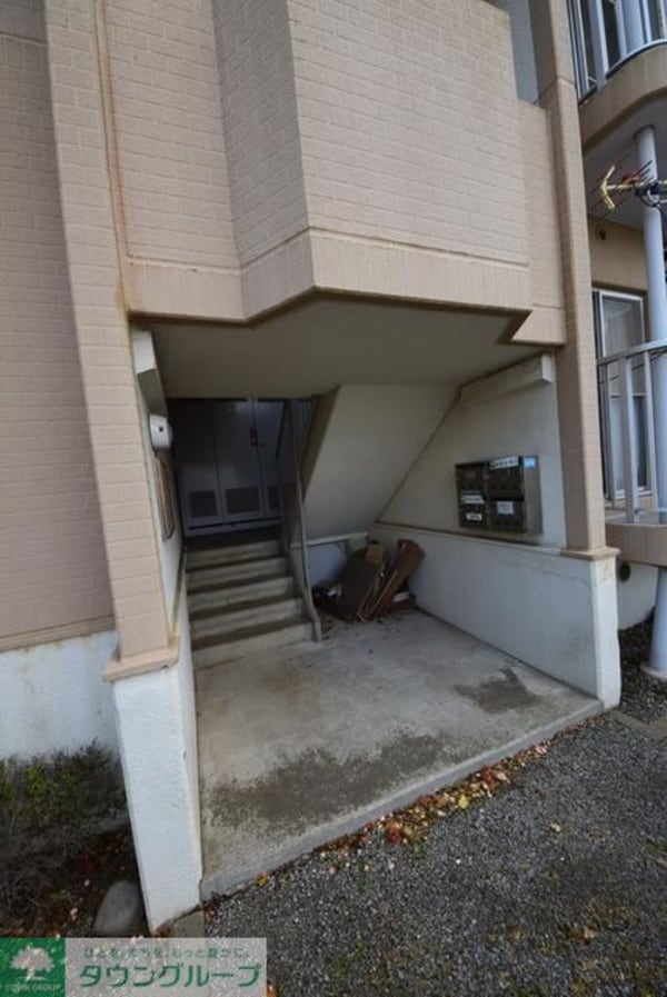 エントランス(エントランス)