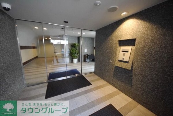 エントランス(広々としたエントランス)