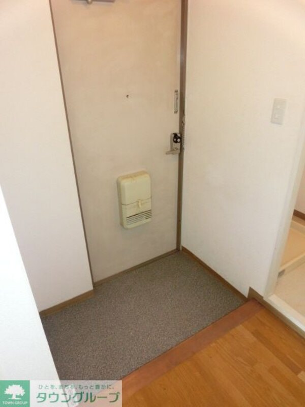 玄関(お問合せはタウンハウジングまで！※現地待合わせ相談可能)