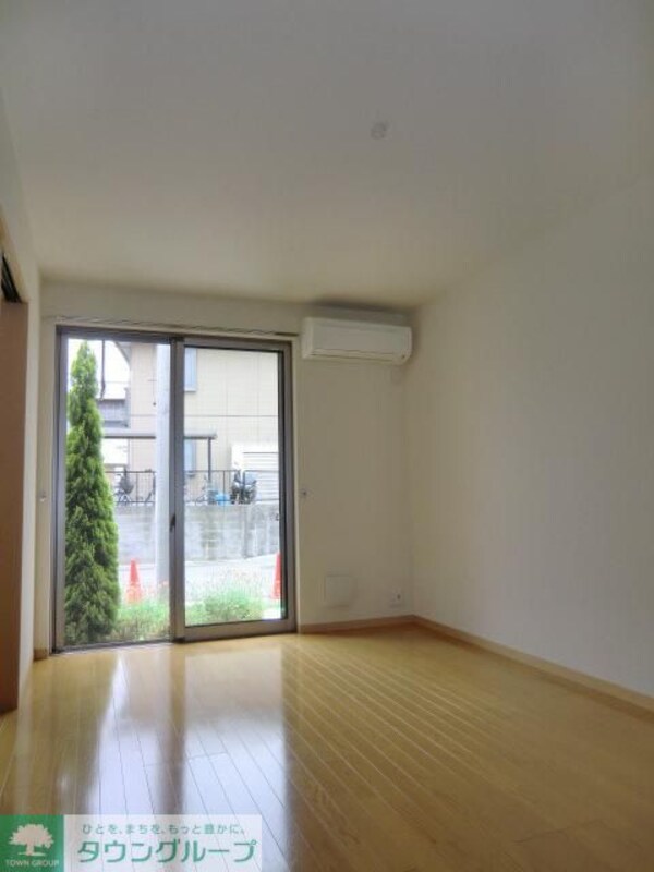 その他室内・内装(明るいリビングです)