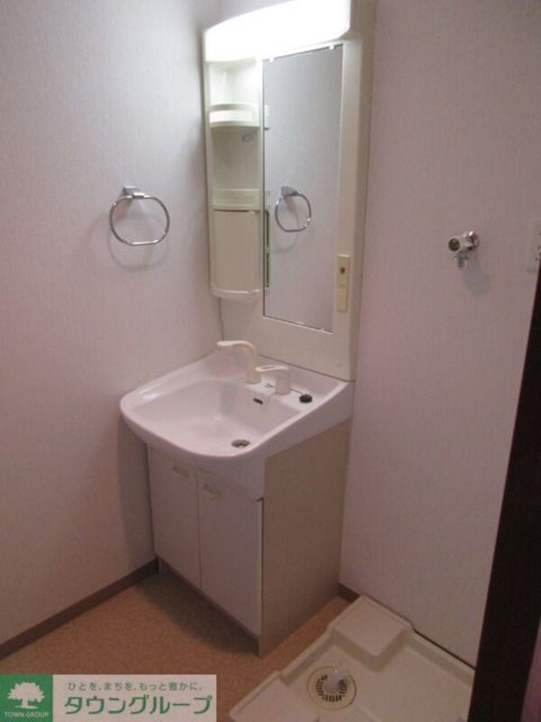 洗面(C2タイプ2015年10月撮影 同タイプ601号室の写真で…)