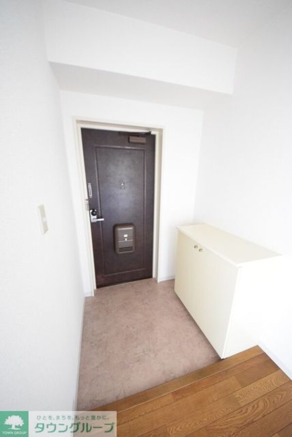 玄関(※別部屋参考写真)