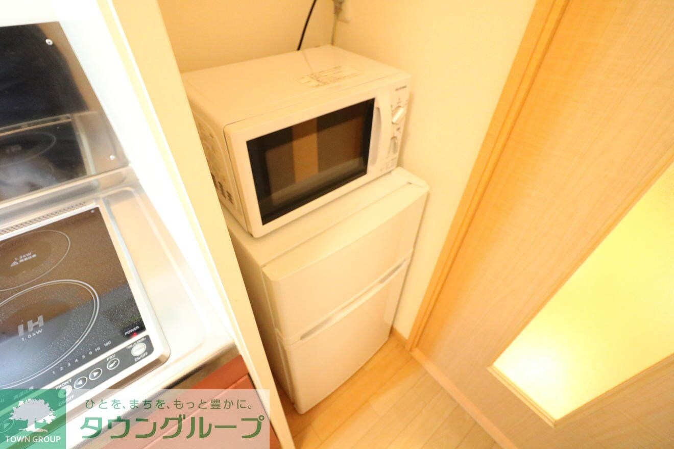 物件内観写真11　(冷蔵庫・電子レンジ)