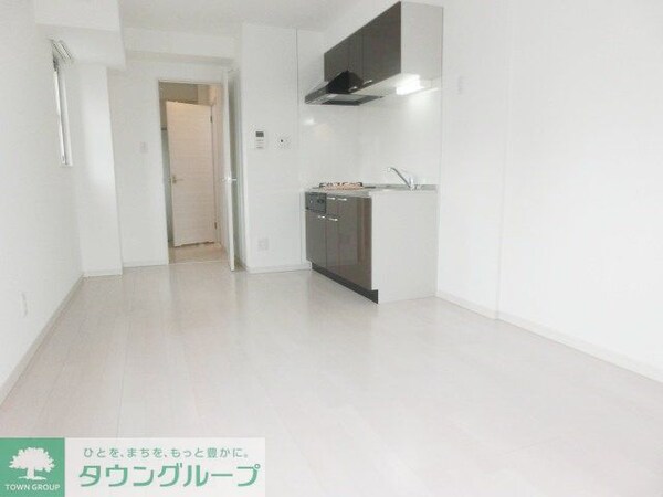 リビング・居室(8.2帖のダイニング・キッチン)