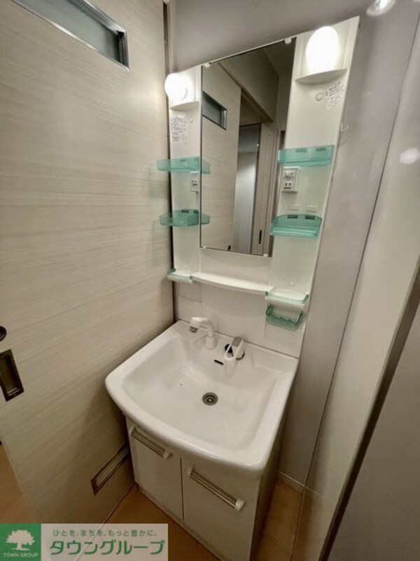 洗面(305号室参照写真となります。)