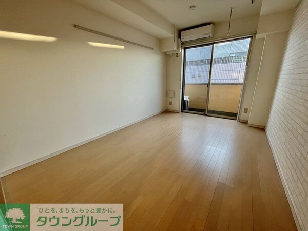 寝室(305号室参照写真となります。)