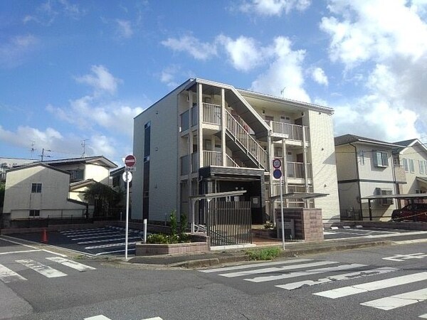 外観(お部屋探しならタウンハウジング蘇我店へお任せください！オン…)