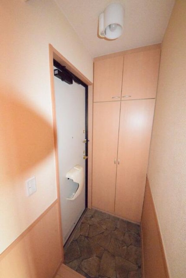 玄関(お問合せはタウンハウジングまで！※現地待合わせ相談可能)
