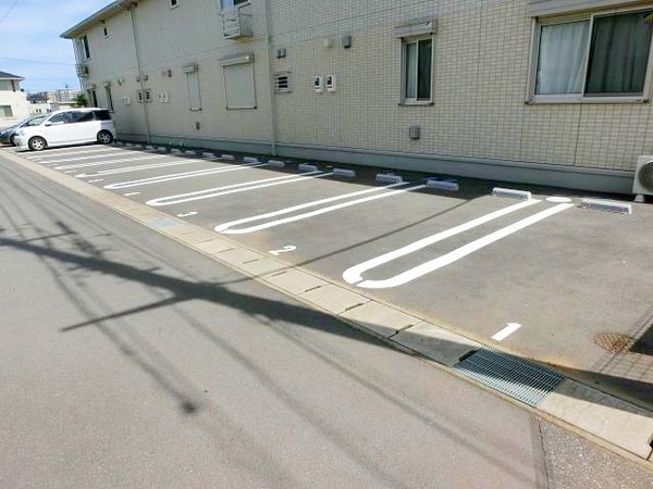 駐車場(現地待ち合わせ歓迎♪お問合せはタウンハウジング蘇我店まで！)