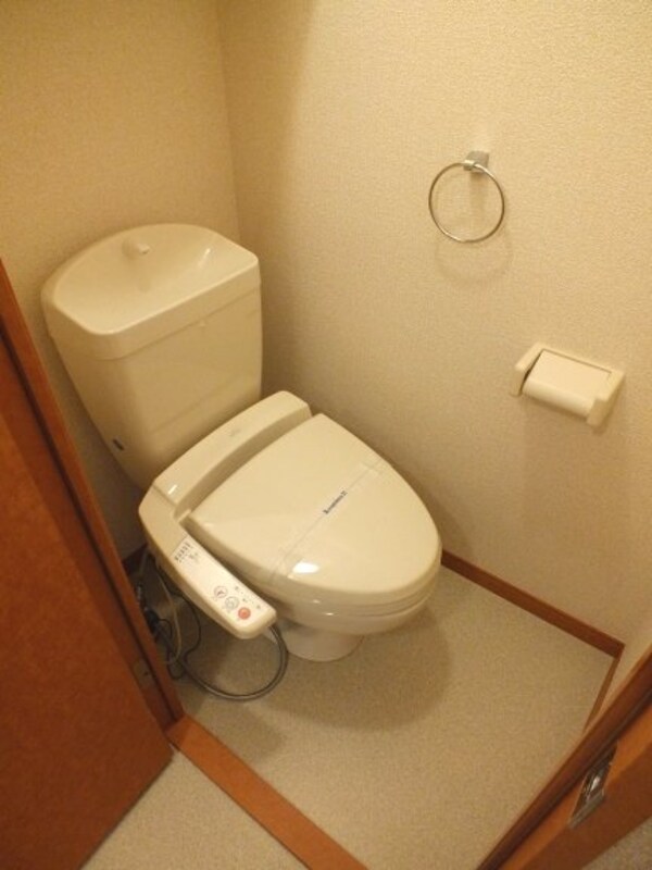 トイレ(温水洗浄便座)