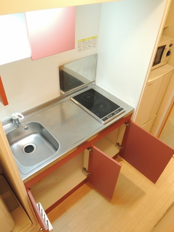 キッチン(広々キッチンで料理楽々♪)