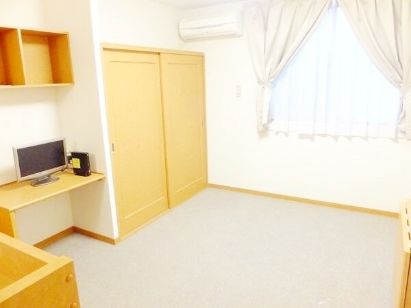 リビング・居室(お部屋探しはタウンハウジング稲毛店まで！ＴＥＬ：043-…)