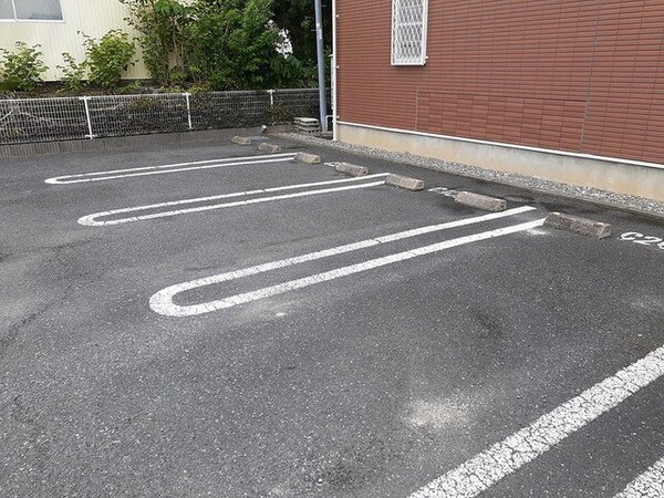 駐車場(お問合せはタウンハウジングまで！※現地待合わせ相談可能)