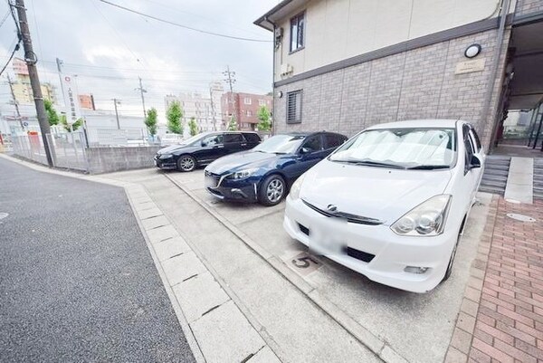 駐車場(お問合せはタウンハウジングまで！※現地待合わせ相談可能)