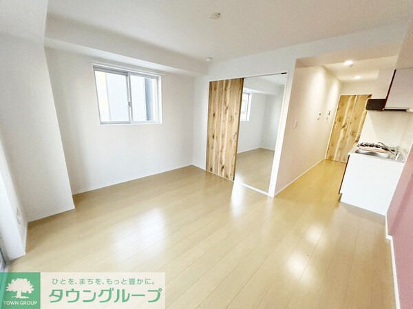 リビング・居室(現地待ち合わせ歓迎♪お問合せはタウンハウジングまで！)