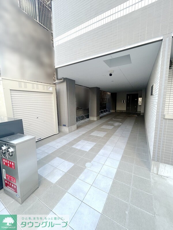 エントランス(お問合せは【タウンハウジング】まで！※現地待合わせ相談可！)