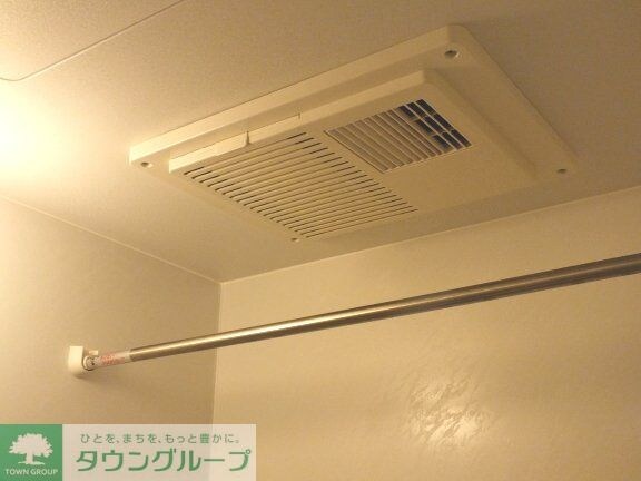物件内観写真7　(浴室乾燥機)
