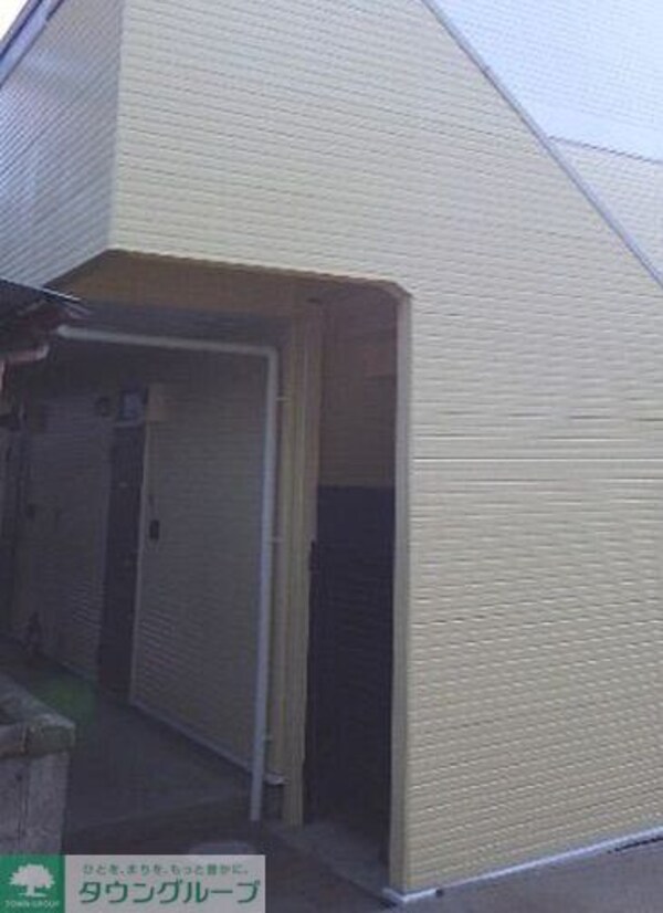 エントランス(お問合せはタウンハウジングまで！※現地待合わせ相談可能)