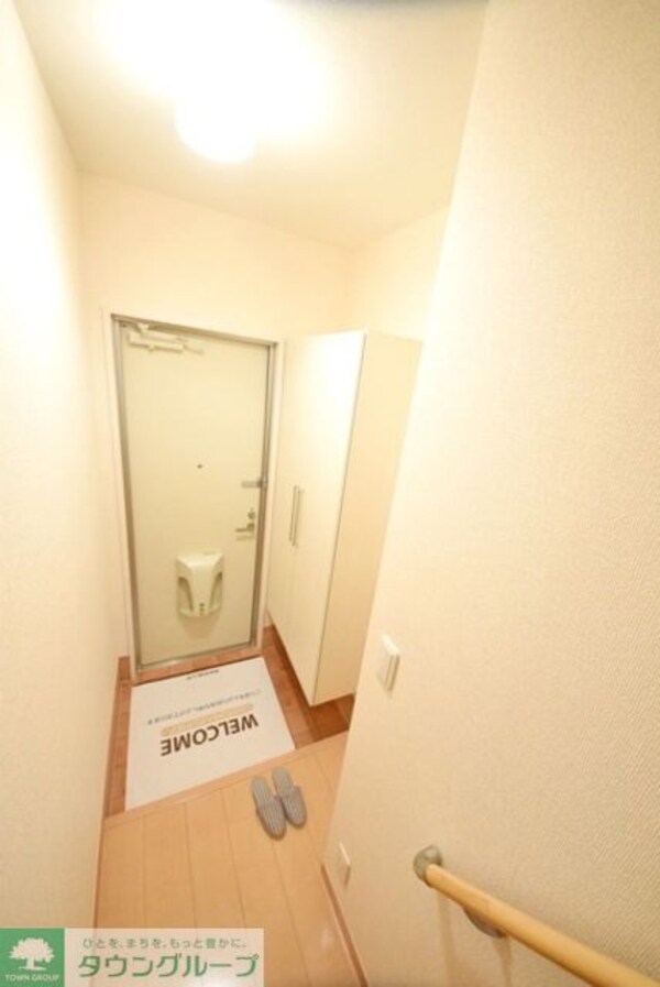 玄関(お部屋探しは【タウンハウジング千葉店】にお任せ下さい♪)