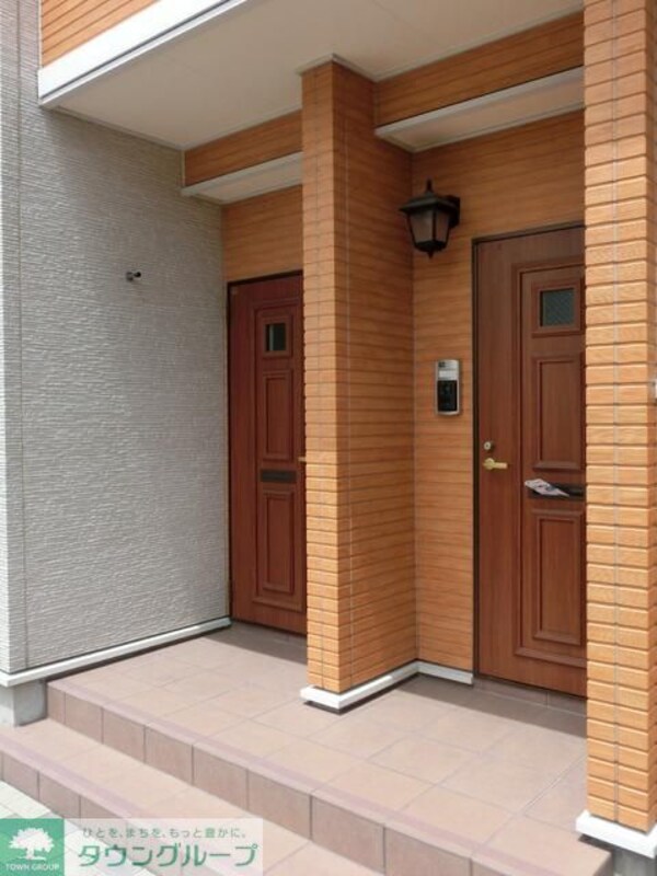 エントランス(お部屋探しは【タウンハウジング千葉】にお任せ下さい♪)