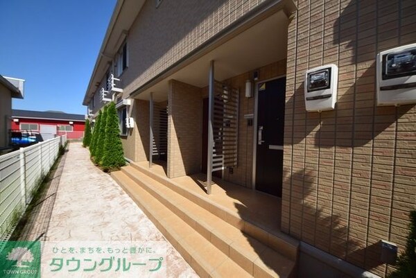 エントランス(お問合せはタウンハウジングまで！※現地待合わせ相談可能)
