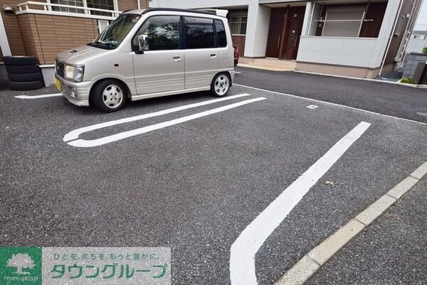 駐車場(お部屋探しはタウンハウジング千葉店にお任せ下さい♪)