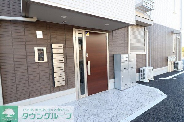 エントランス(お問合せは【タウンハウジング】まで！※現地待合わせ相談可！)