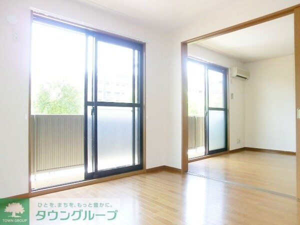 リビング・居室(現地待ち合わせ歓迎♪お問合せはタウンハウジング千葉店まで！)