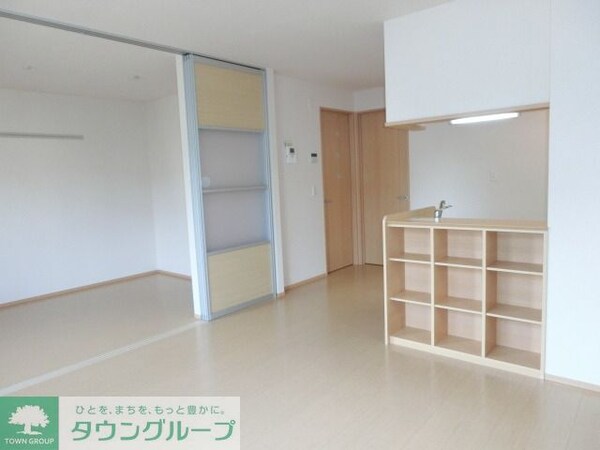リビング・居室(現地待ち合わせ歓迎♪お問合せはタウンハウジング千葉店まで！)