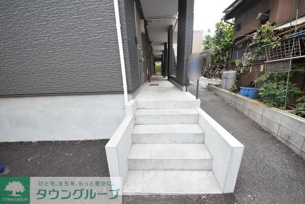 エントランス(お部屋探しは【タウンハウジング千葉店】にお任せ下さい♪)