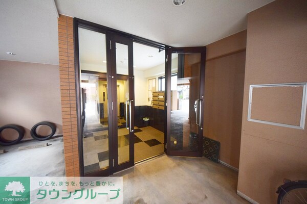 エントランス(お問合せは【タウンハウジング】まで！※現地待合わせ相談可！)