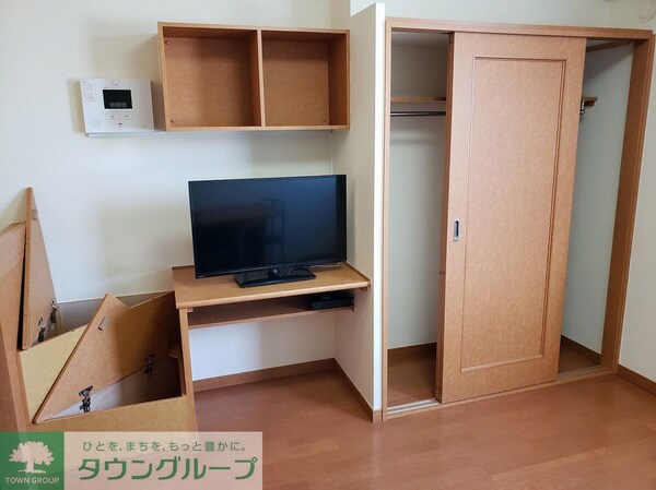 その他室内・内装(衣類がたくさん掛けられる２面クローゼット)
