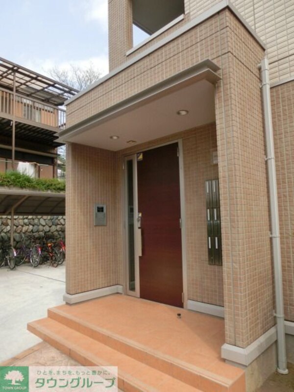 エントランス(お部屋探しは【タウンハウジング千葉店】にお任せ下さい♪)