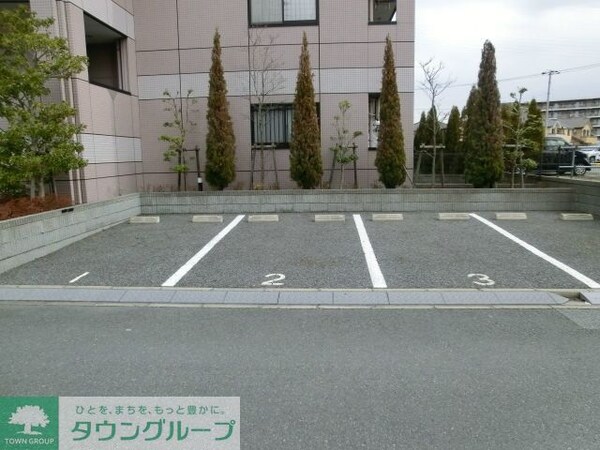 駐車場(現地待ち合わせ歓迎♪お問合せはタウンハウジング千葉店まで！)