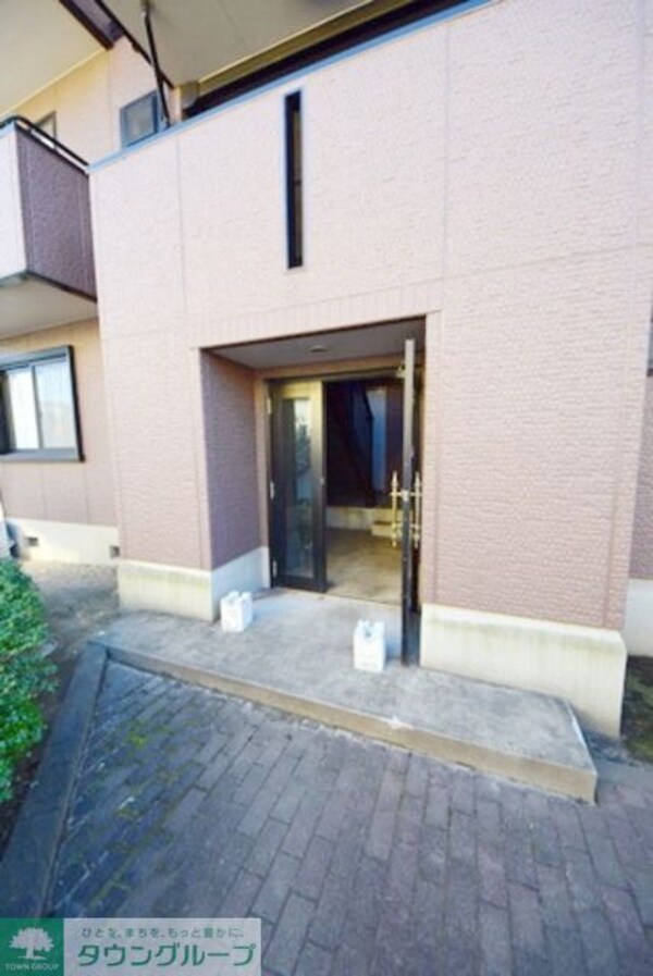 エントランス(お部屋探しは【タウンハウジング千葉店】にお任せ下さい♪)
