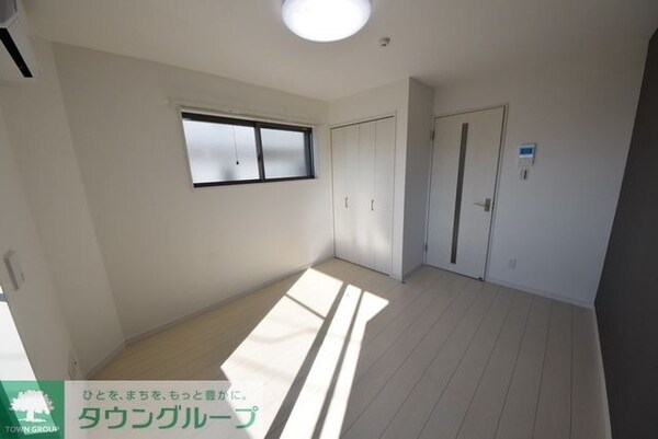 リビング・居室(現地待ち合わせ歓迎♪お問合せはタウンハウジングまで！)