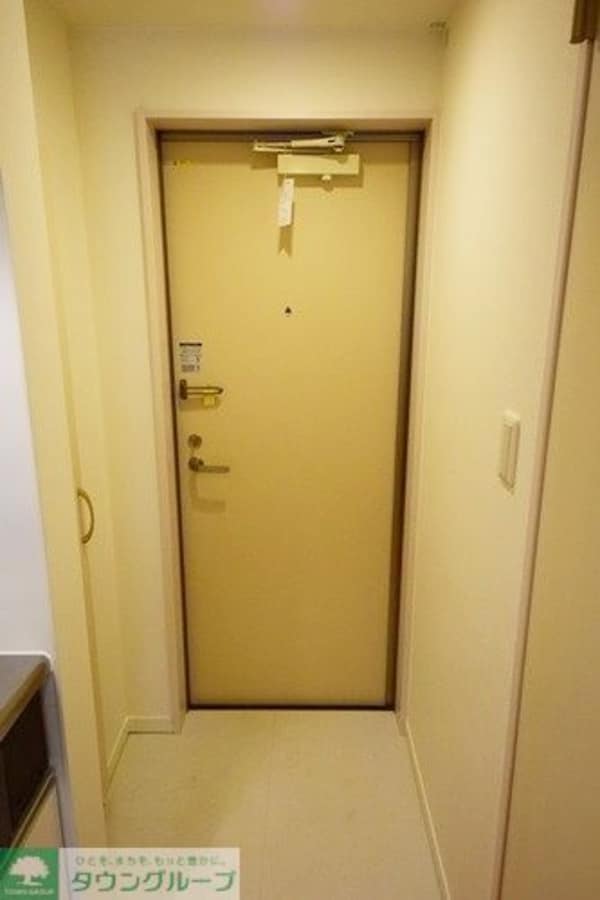 玄関(お部屋探しは【タウンハウジング千葉店】にお任せ下さい♪)