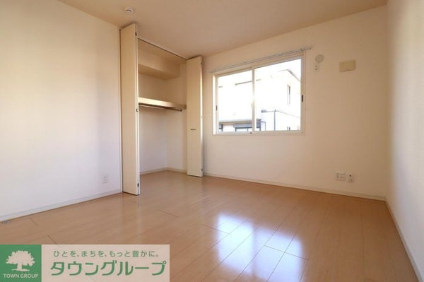 寝室(お問合せは【タウンハウジング】まで！※現地待合わせ相談可！)