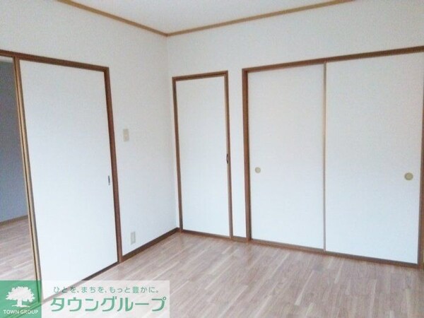 寝室(お問合せは【タウンハウジング】まで！※現地待合わせ相談可！)