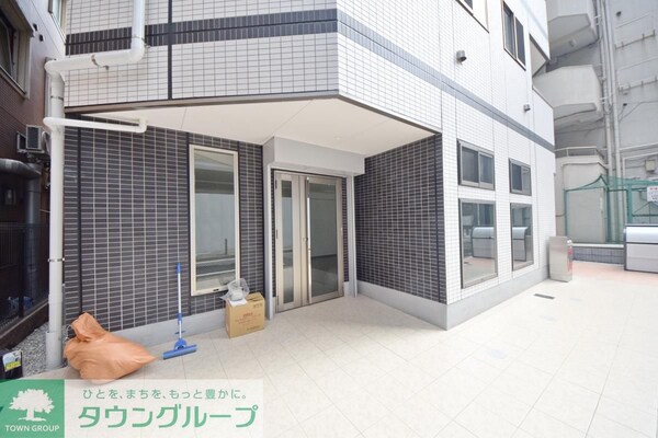 エントランス(お問合せは【タウンハウジング】まで！※現地待合わせ相談可！)