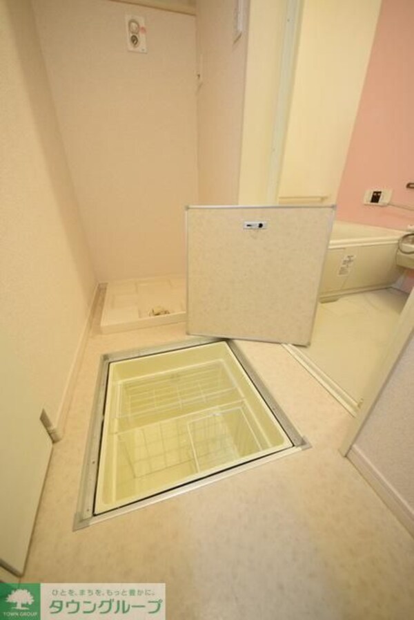 設備(あると便利な床下収納つき)