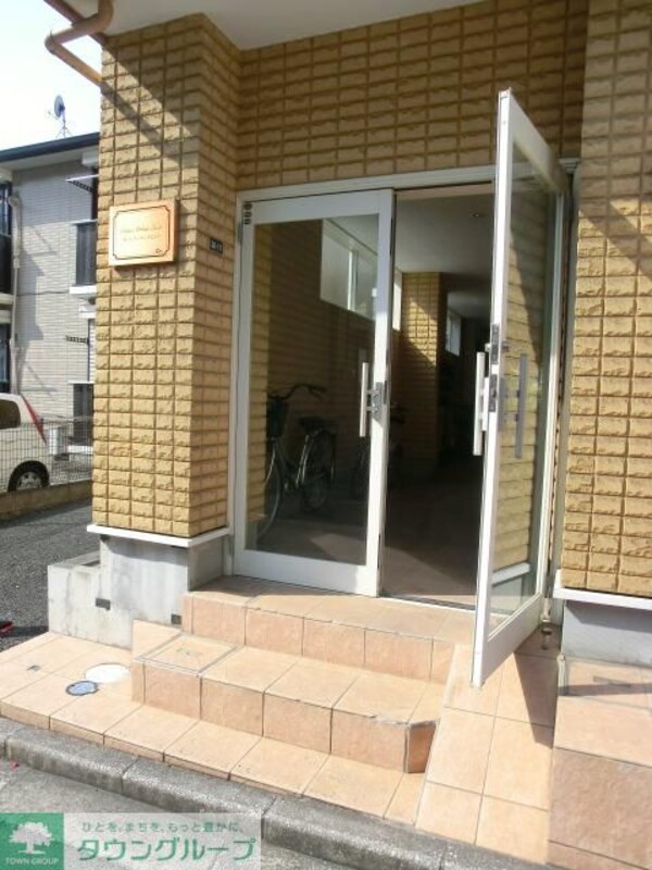 エントランス(お問合せは【タウンハウジング】まで！※現地待合わせ相談可！)