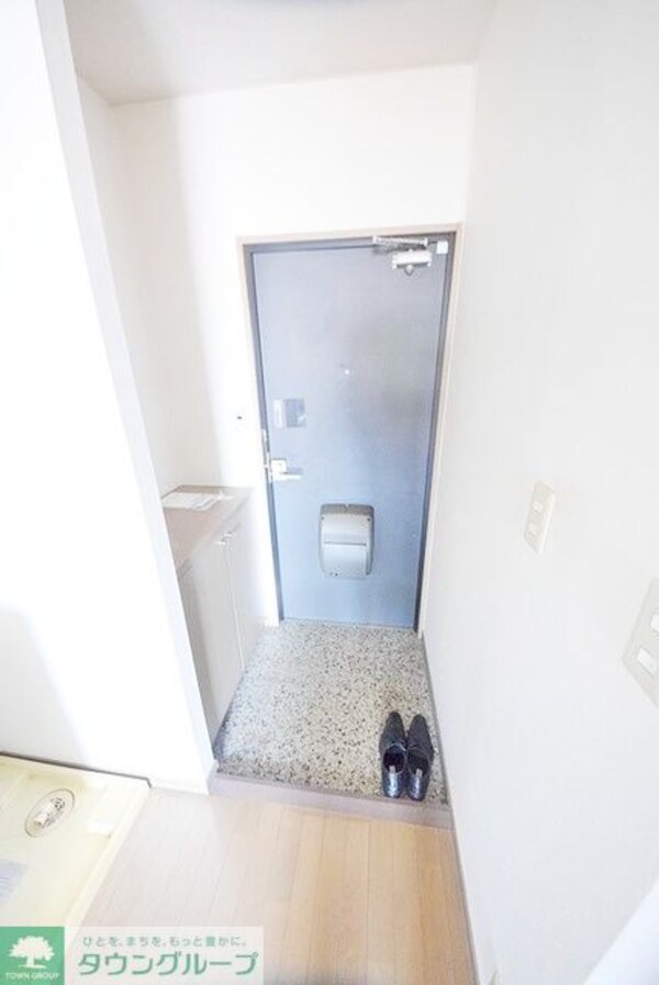 玄関(お部屋探しは【タウンハウジング千葉店】にお任せ下さい♪)