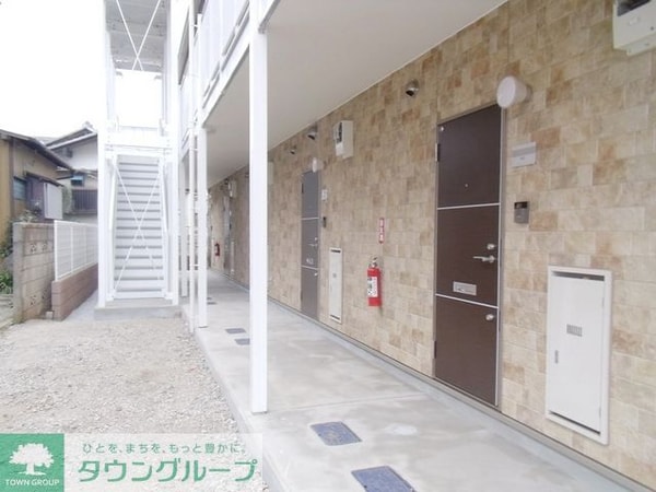 エントランス(お部屋探しは【タウンハウジング千葉店】にお任せ下さい♪)