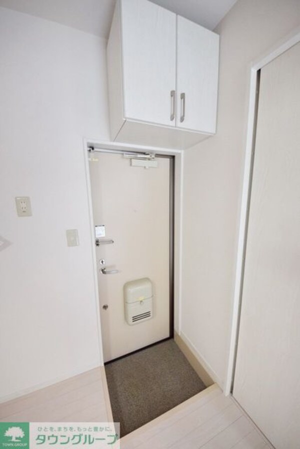 玄関(お部屋探しは【タウンハウジング千葉店】にお任せ下さい♪)