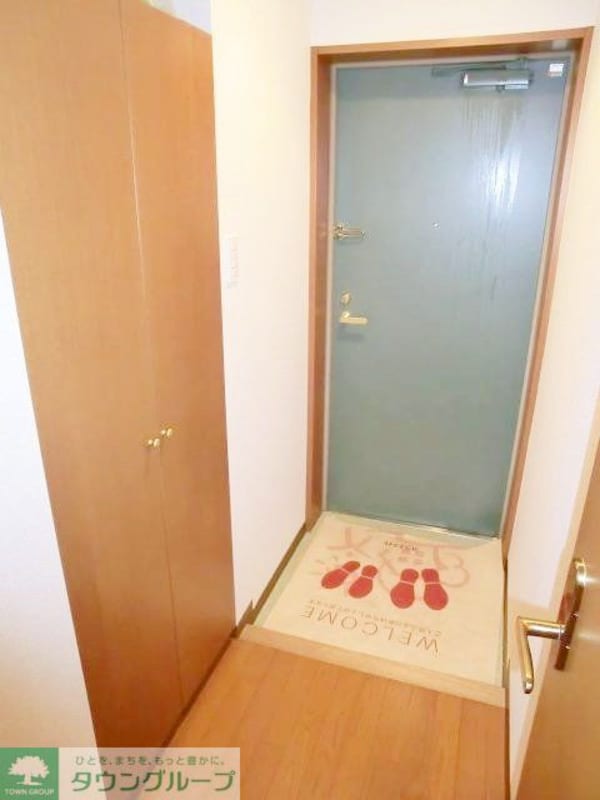 玄関(お部屋探しは【タウンハウジング千葉店】にお任せ下さい♪)