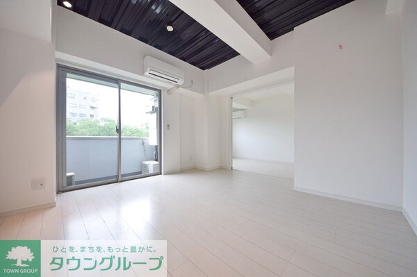 リビング・居室(現地待ち合わせ歓迎♪お問合せはタウンハウジング千葉店まで！)